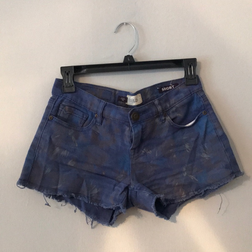 Women’s Shorts - Picture 1 of 3